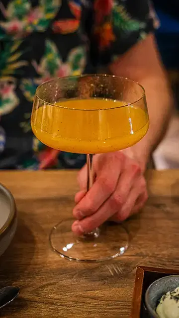 Käsitsi valmistatud kokteil